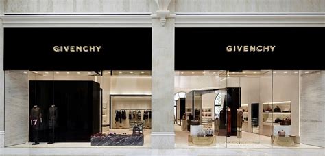 Tiendas con GIVENCHY en Madrid .